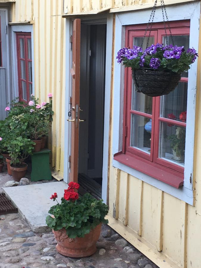 One Room Bed & Breakfast Skanninge Exterior photo